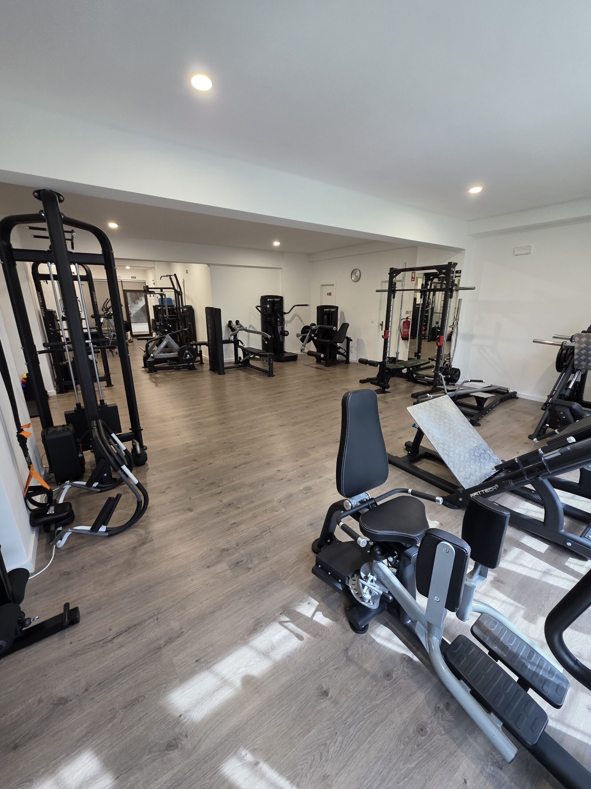 Sala de máquinas de musculação do DS PT Studio